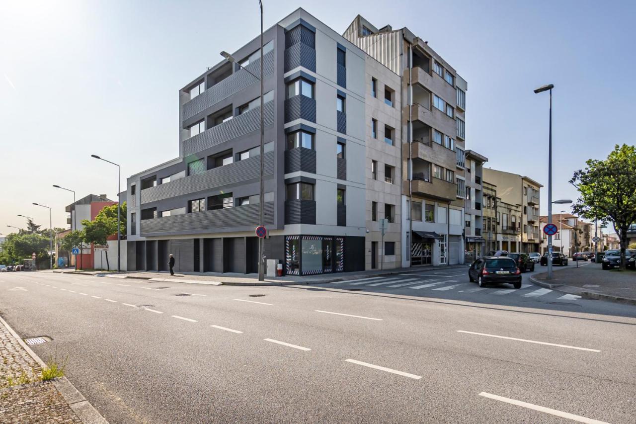 Nomads Lux - 2Bdr & Parking Flores Square Oporto Exterior foto